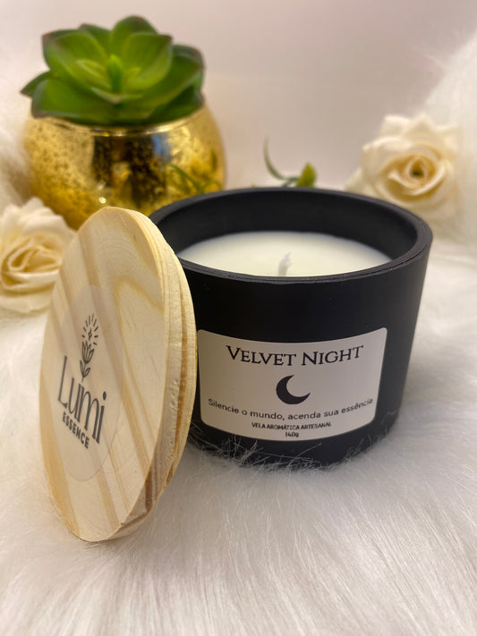 Vela Aromática Artesanal - Linha Signature - Velvet Night - 140g