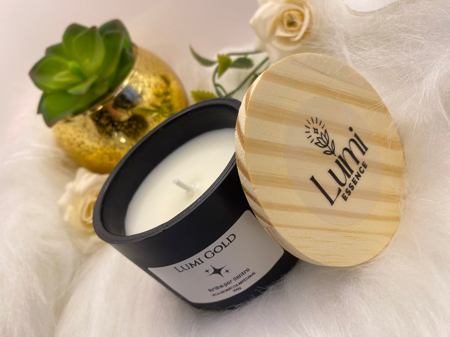 Vela Aromática Artesanal - Linha Signature - Lumi Gold - 140g